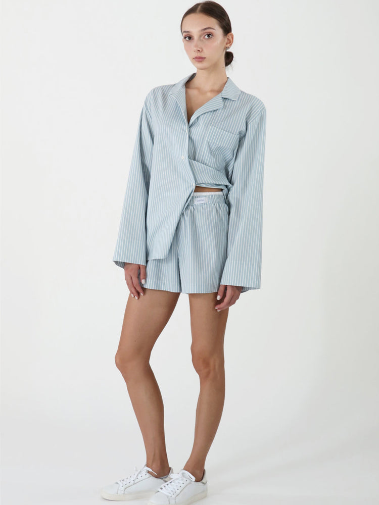 SHORT LINDA